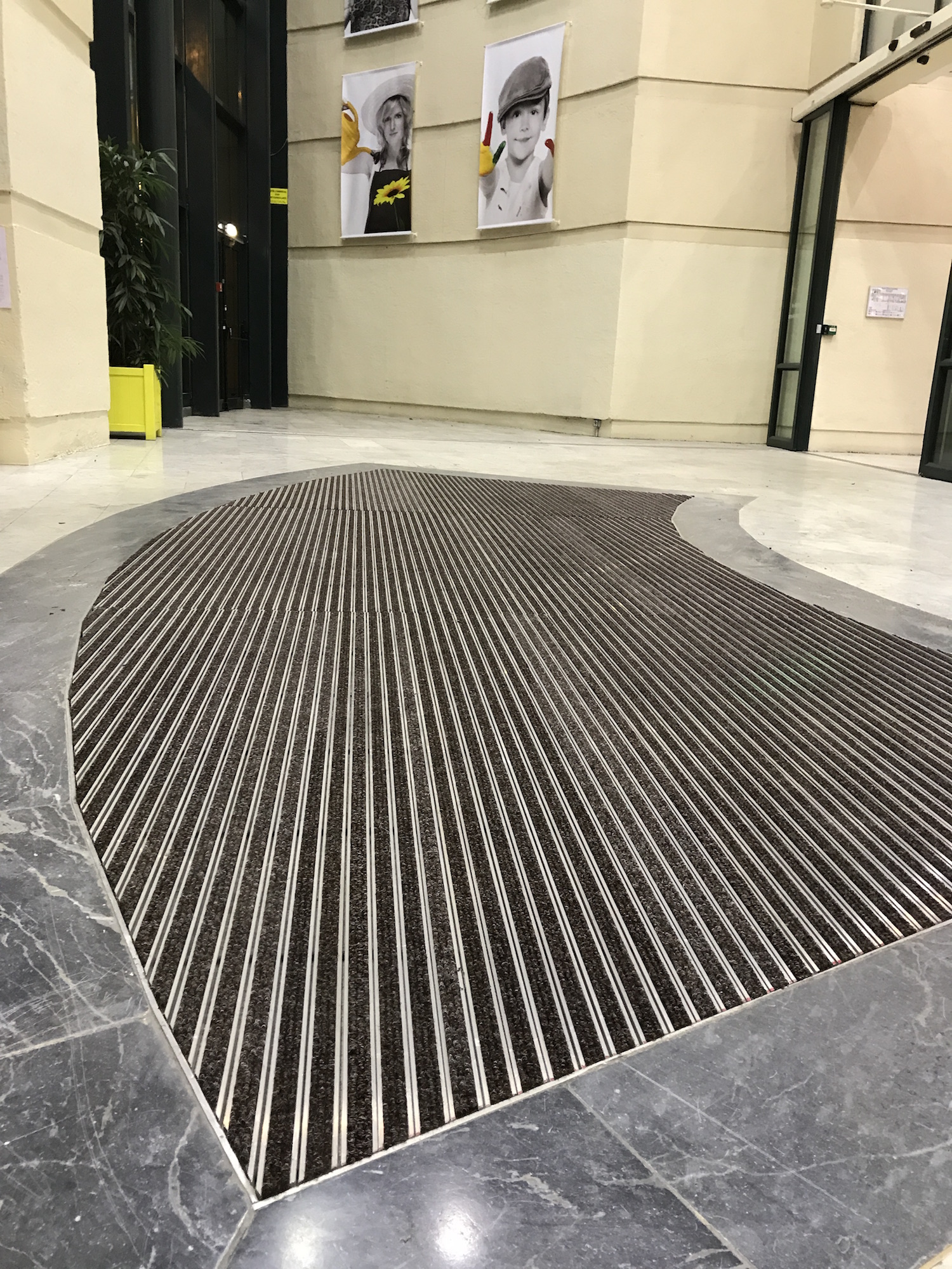 Quel Tapis Avec Un Canape Bleu Canard ? Best Mobilier